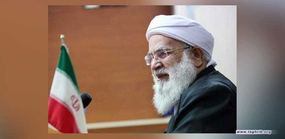 مولوی اسحاق مدنی: "وحدت و یکپارچگی" رمز پیروزی انقلاب اسلامی | به برکت وحدت و تقریب مشکلات را پشت سر گذاشته ایم