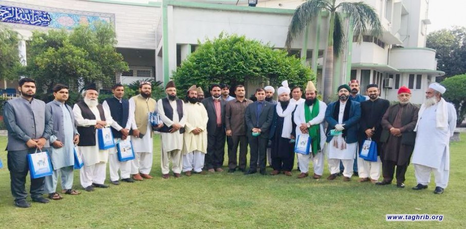 علماء أهل السنة في باكستان يشيدون بمواقف ايران الداعمة للوحدة بين المسلمين