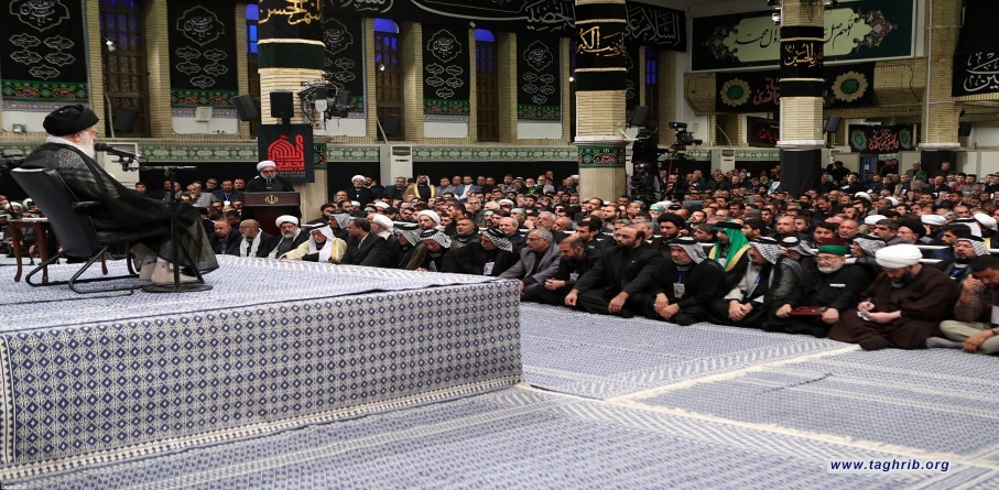 استضافة الإمام الخامنئي لحشد من أصحاب المواكب والخدام الحسينيين العراقيين في مسيرة الأربعين