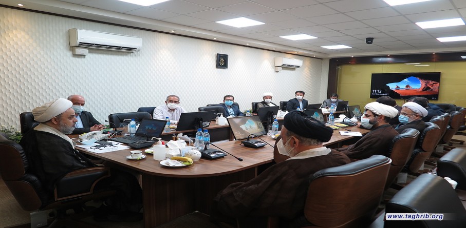 حجة الاسلام و المسلمين الدكتور "حميد شهرياري" يشارك في اجتماع مجلس معاوني المجمع