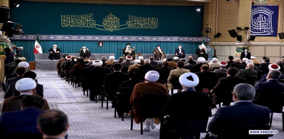 لقاء ضيوف مؤتمر الوحدة الإسلاميّة وعدد من مسؤولي النّظام بالإمام الخامنئي