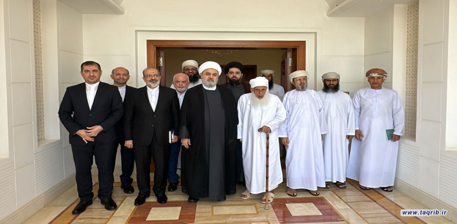 دیدار دبیرکل مجمع تقریب با مفتی اعظم عمان